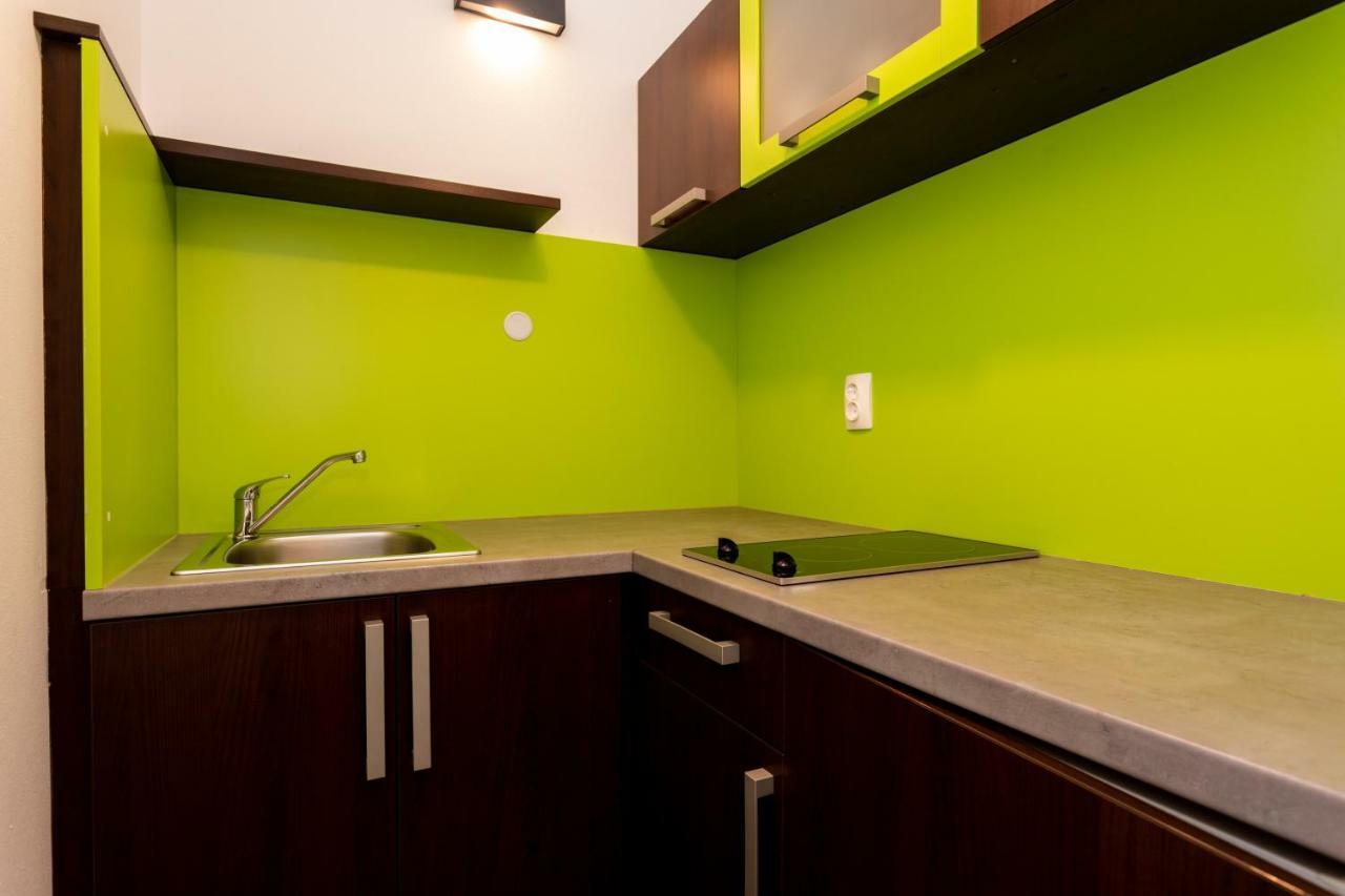Bed & Breakfast Dosen III Baska  Bagian luar foto