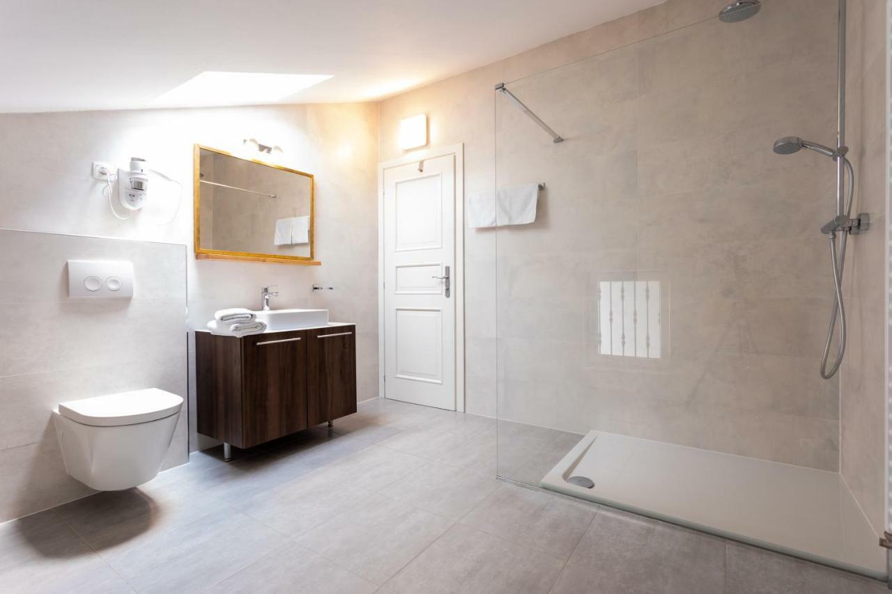 Bed & Breakfast Dosen III Baska  Bagian luar foto