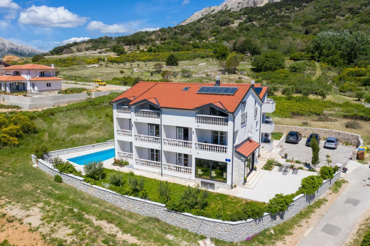 Bed & Breakfast Dosen III Baska  Bagian luar foto